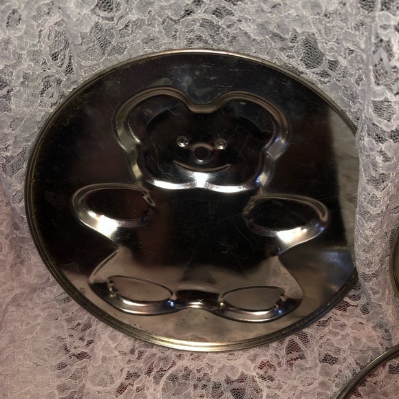 Silver Cake Pan Set with Bear and Clown Designs, spring form pan. - Picture 2 of 8